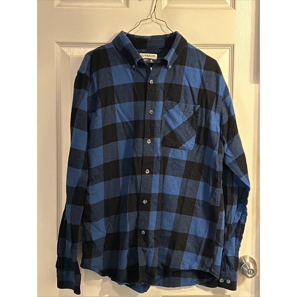 Magellan Outdoors Classic Fit 100% cotton, black and blue flannel - Size M